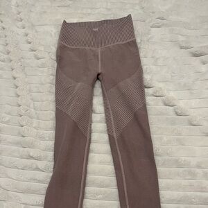 Puma Like new pink leggings